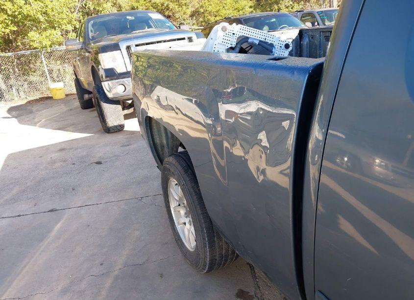 Photo 18 of 2007 Chevrolet Silverado 1500 LT1 (VIN 1GCEC19007Z562590)