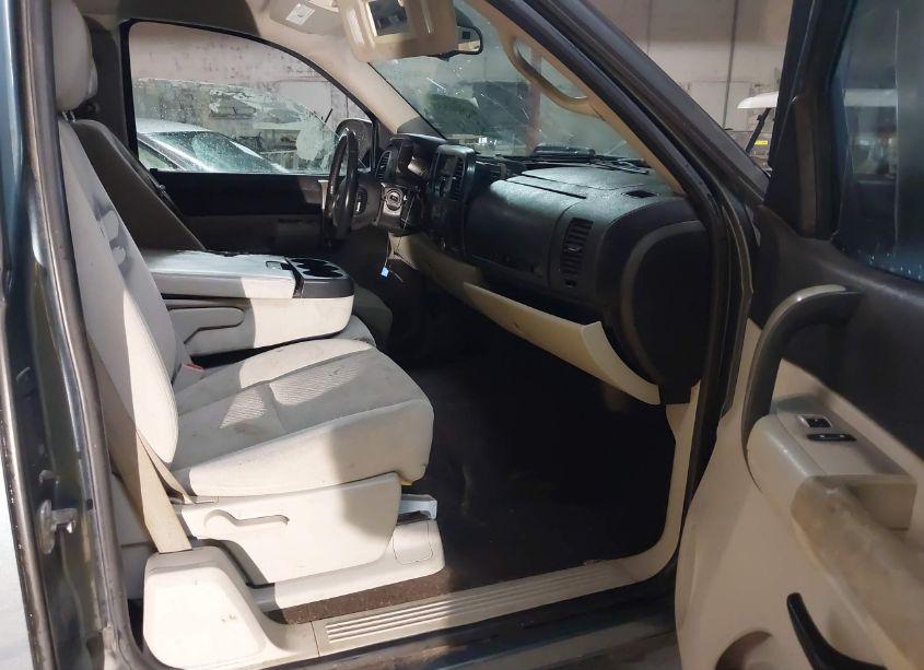 Photo 5 of 2007 Chevrolet Silverado 1500 LT1 (VIN 1GCEC19007Z562590)