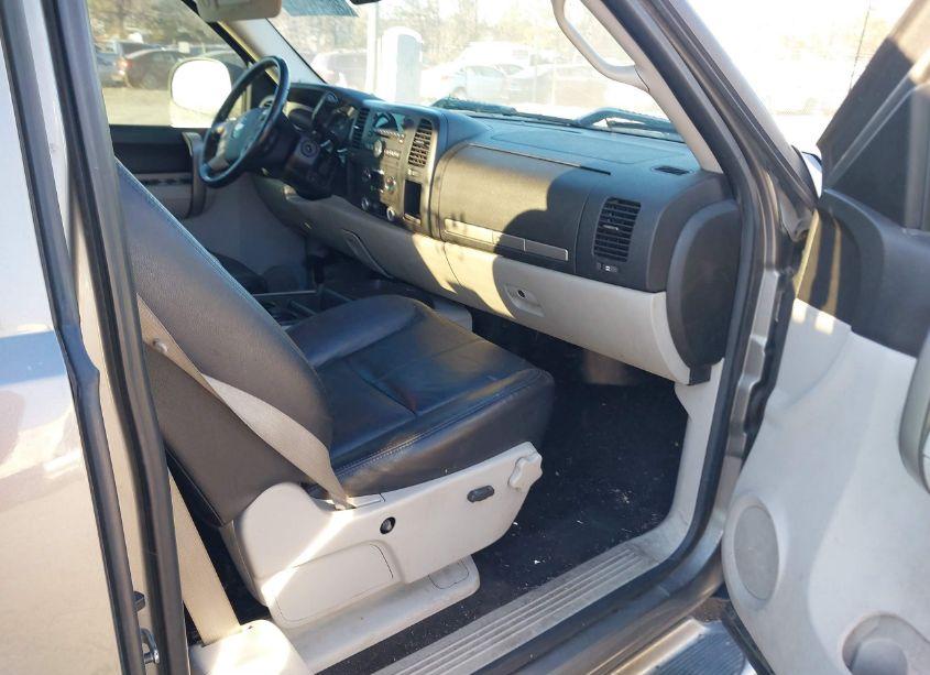 Photo 5 of 2007 Chevrolet Silverado 1500 LT2 (VIN 1GCEC19017Z558970)