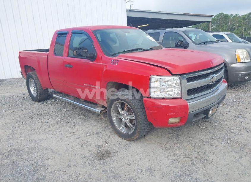 2007 Chevrolet Silverado 1500 LT1 (VIN 1GCEC19027Z502990) main photo