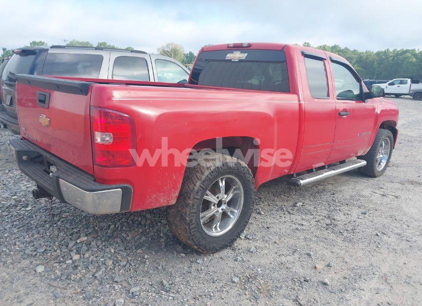 Photo 4 of 2007 Chevrolet Silverado 1500 LT1 (VIN 1GCEC19027Z502990)