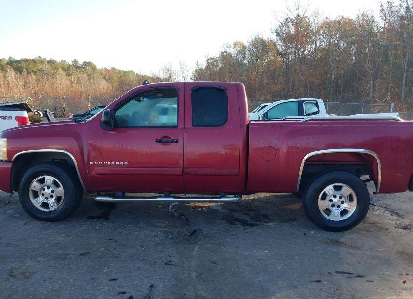 Photo 15 of 2007 Chevrolet Silverado 1500 LT1 (VIN 1GCEC19027Z570156)