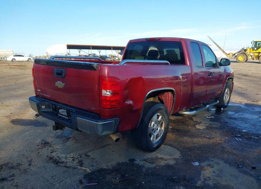 Photo 4 of 2007 Chevrolet Silverado 1500 LT1 (VIN 1GCEC19027Z570156)