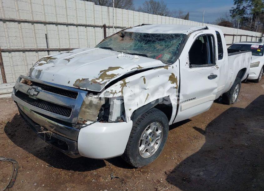 Photo 2 of 2008 Chevrolet Silverado 1500 LT1 (VIN 1GCEC19028Z282977)