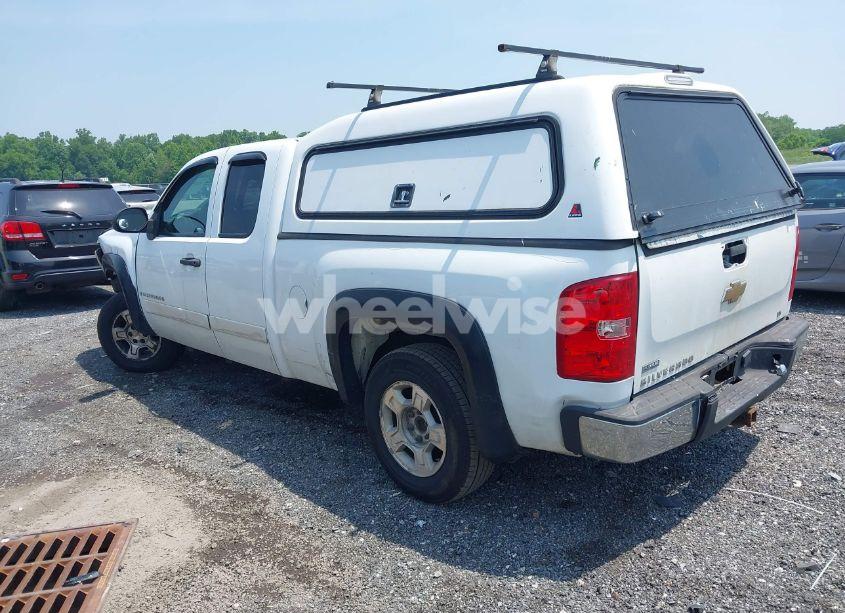 Photo 3 of 2008 Chevrolet Silverado 1500 LT1 (VIN 1GCEC19068Z163524)