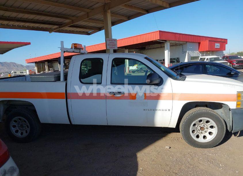 Photo 13 of 2007 Chevrolet Silverado 1500 WORK TRUCK (VIN 1GCEC19077Z637107)