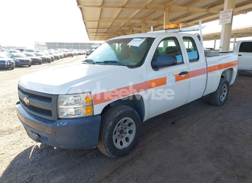 Photo 2 of 2007 Chevrolet Silverado 1500 WORK TRUCK (VIN 1GCEC19077Z637107)