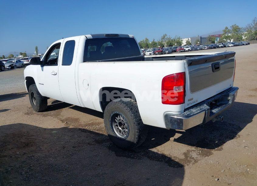 Photo 3 of 2008 Chevrolet Silverado 1500 LT1 (VIN 1GCEC19088Z141797)