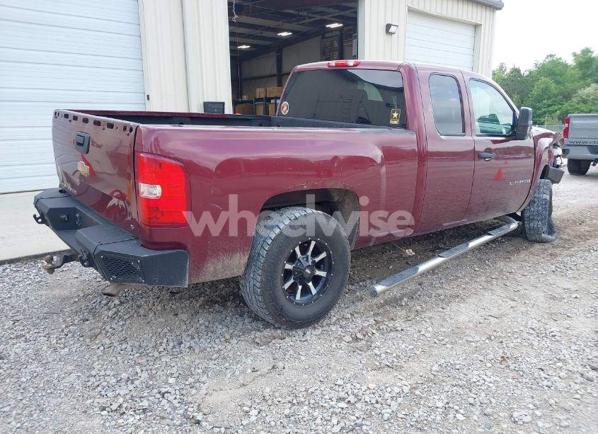 Photo 4 of 2009 Chevrolet Silverado 1500 LS (VIN 1GCEC19C09Z203818)