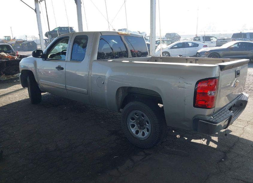 Photo 3 of 2007 Chevrolet Silverado 1500 LT1 (VIN 1GCEC19C17Z500853)