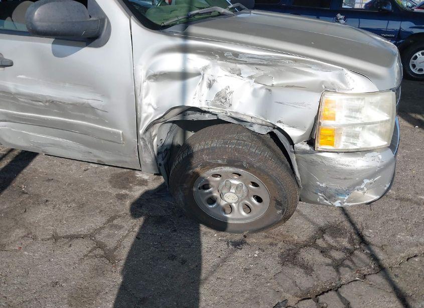 Photo 6 of 2007 Chevrolet Silverado 1500 LT1 (VIN 1GCEC19C17Z500853)