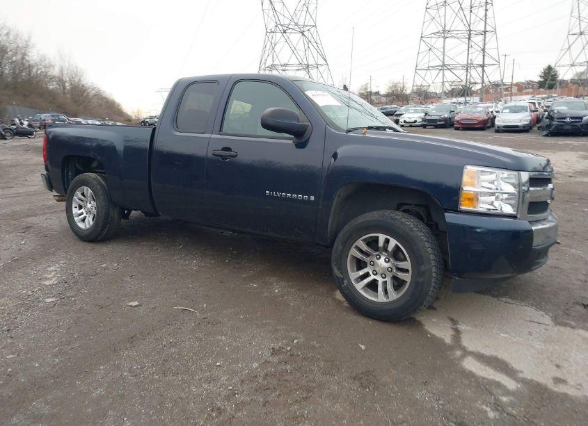 2007 Chevrolet Silverado 1500 WORK TRUCK (VIN 1GCEC19C37Z538729) main photo