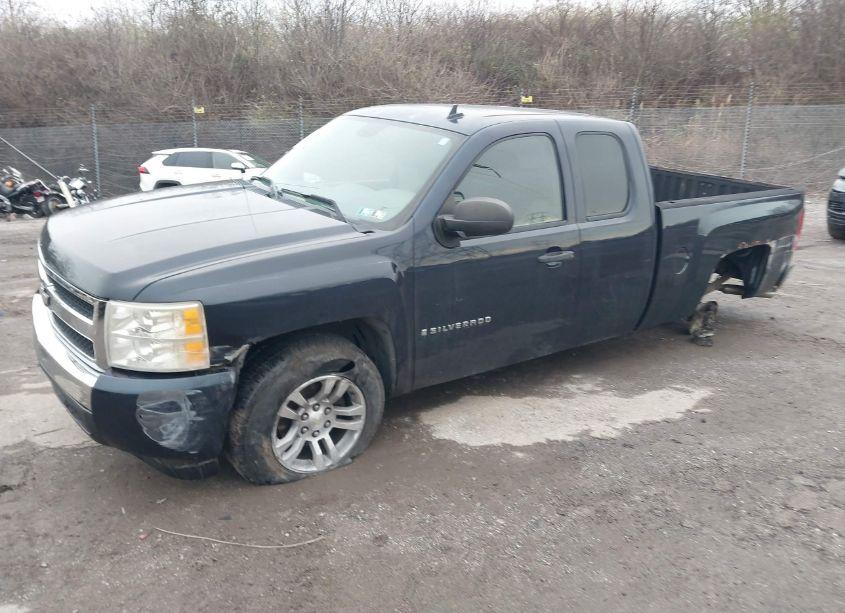 Photo 2 of 2007 Chevrolet Silverado 1500 WORK TRUCK (VIN 1GCEC19C37Z538729)