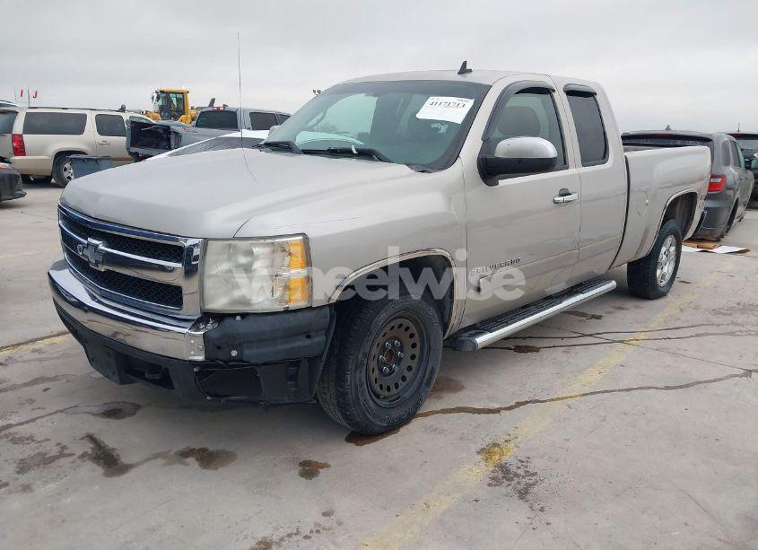 Photo 2 of 2008 Chevrolet Silverado 1500 LT1 (VIN 1GCEC19C68Z287545)