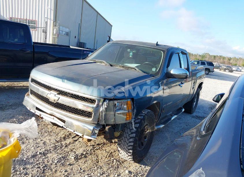 Photo 2 of 2008 Chevrolet Silverado C1500 (VIN 1GCEC19C98Z250943)