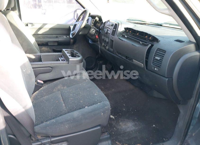 Photo 5 of 2008 Chevrolet Silverado C1500 (VIN 1GCEC19C98Z250943)