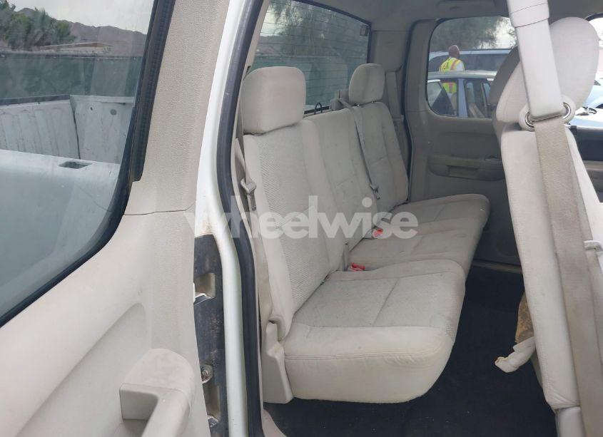 Photo 8 of 2007 Chevrolet Silverado 1500 LT1 (VIN 1GCEC19CX7Z566138)