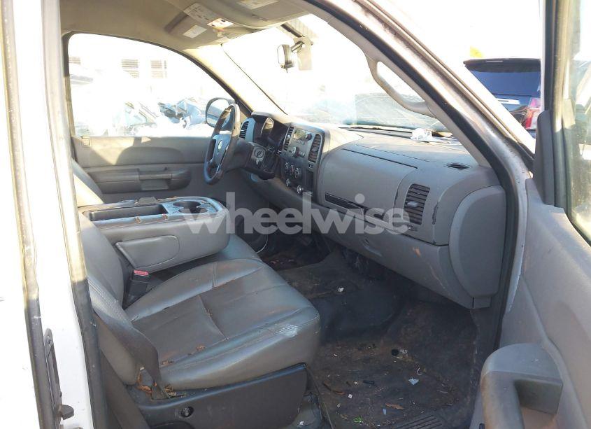 Photo 5 of 2007 Chevrolet Silverado 1500 WORK TRUCK (VIN 1GCEC19J07E552769)