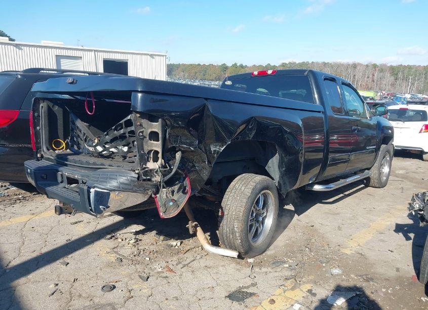 Photo 4 of 2007 Chevrolet Silverado 1500 LTZ (VIN 1GCEC19J07E571581)