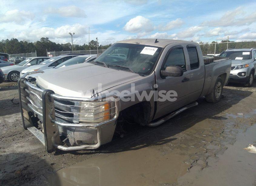 Photo 2 of 2008 Chevrolet Silverado 1500 LT1 (VIN 1GCEC19J08Z248755)