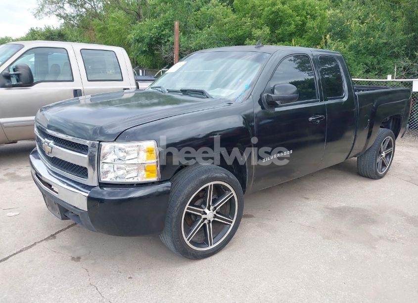 Photo 2 of 2008 Chevrolet Silverado 1500 LT1 (VIN 1GCEC19J88Z113006)