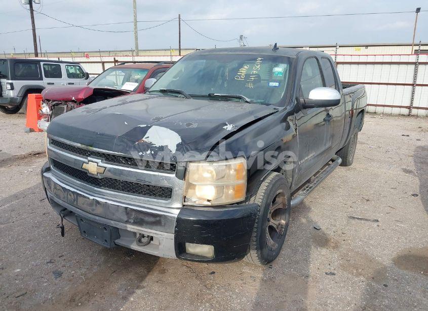 Photo 2 of 2007 Chevrolet Silverado 1500 LT1 (VIN 1GCEC19J97Z514496)