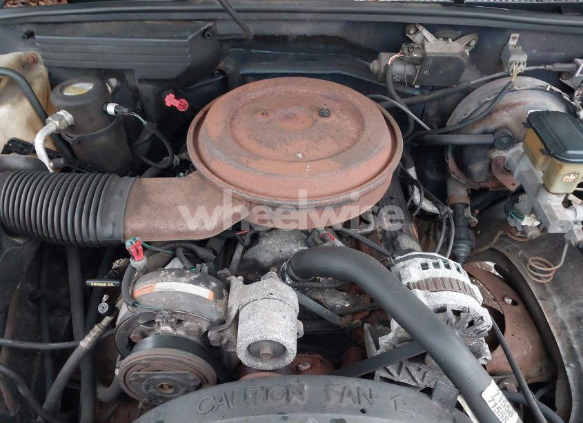 Photo 10 of 1994 Chevrolet Gmt-400 C1500 (VIN 1GCEC19K4RE121217)