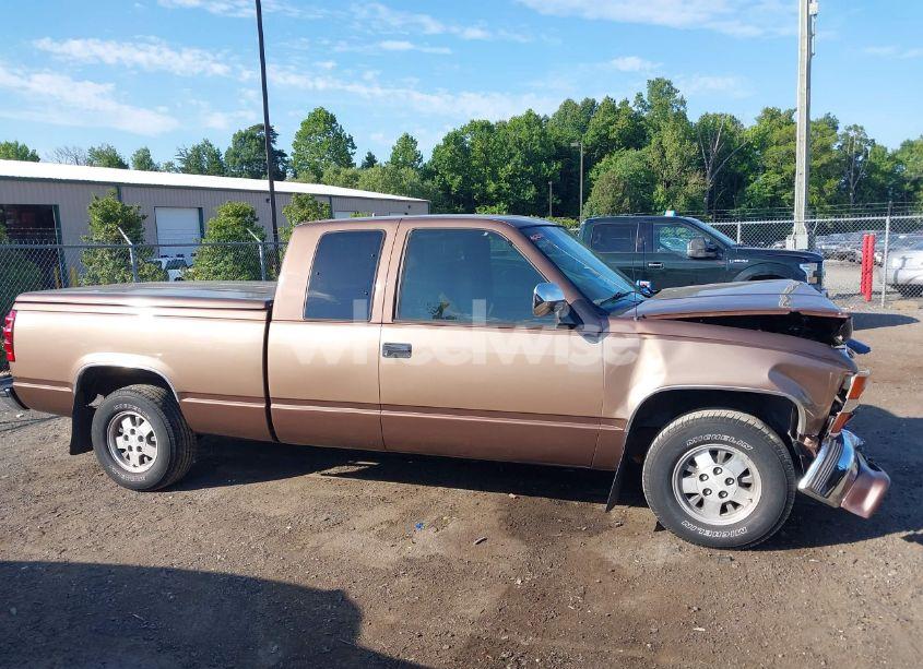 Photo 13 of 1994 Chevrolet Gmt-400 C1500 (VIN 1GCEC19K5RE230530)