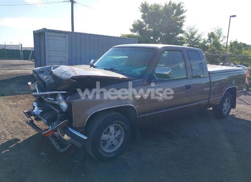 Photo 2 of 1994 Chevrolet Gmt-400 C1500 (VIN 1GCEC19K5RE230530)
