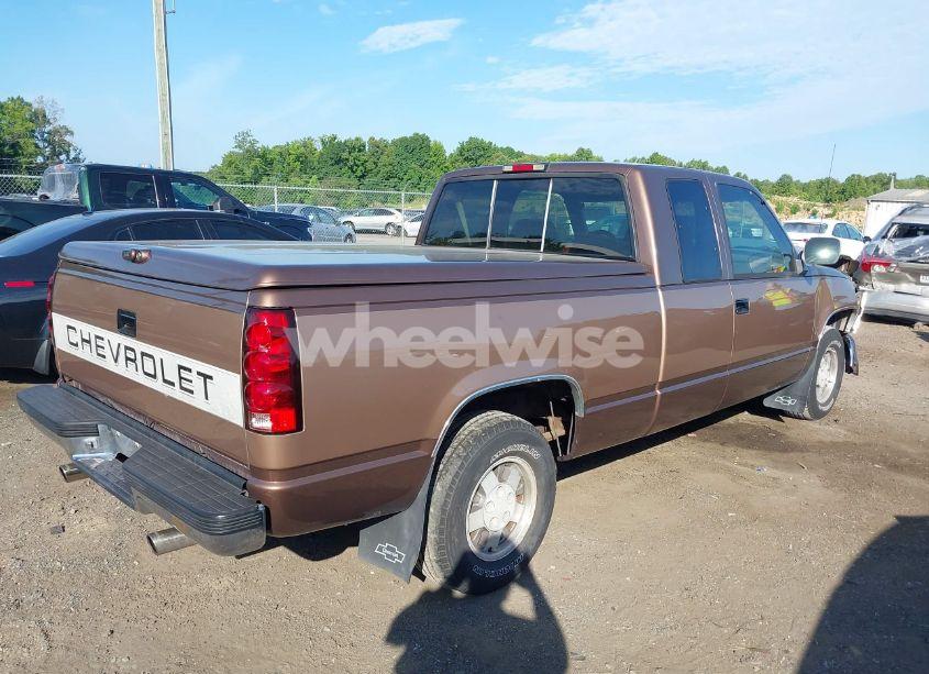 Photo 4 of 1994 Chevrolet Gmt-400 C1500 (VIN 1GCEC19K5RE230530)