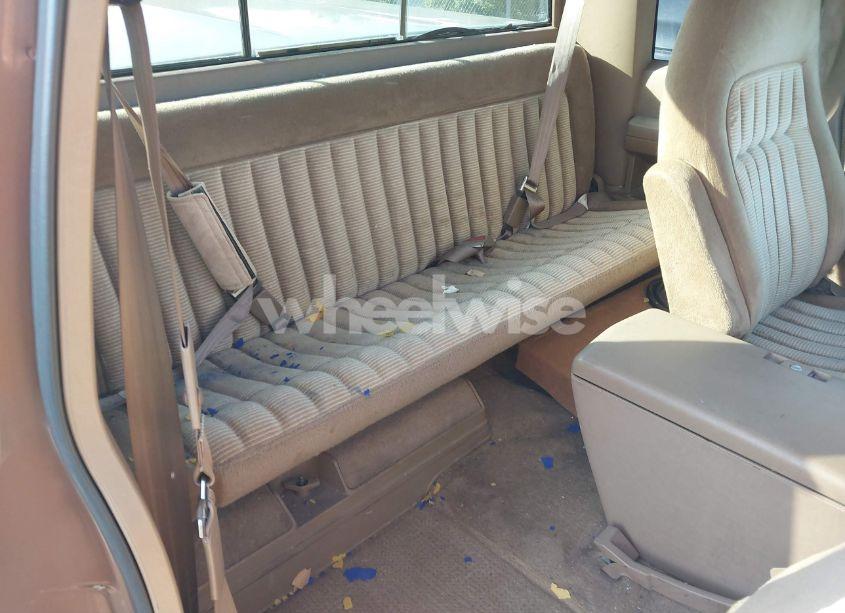 Photo 8 of 1994 Chevrolet Gmt-400 C1500 (VIN 1GCEC19K5RE230530)