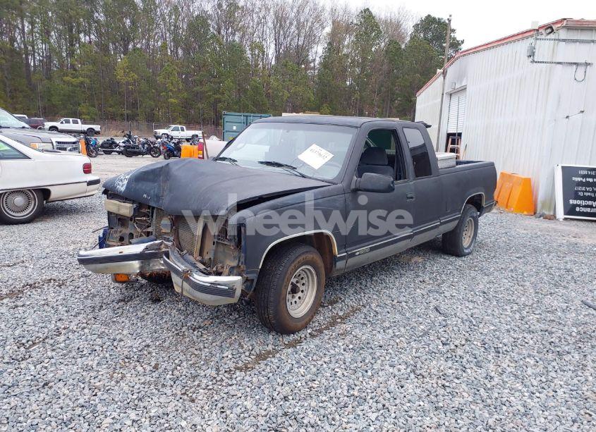Photo 2 of 1995 Chevrolet Gmt-400 C1500 (VIN 1GCEC19K5SE147685)
