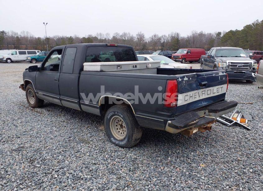 Photo 3 of 1995 Chevrolet Gmt-400 C1500 (VIN 1GCEC19K5SE147685)