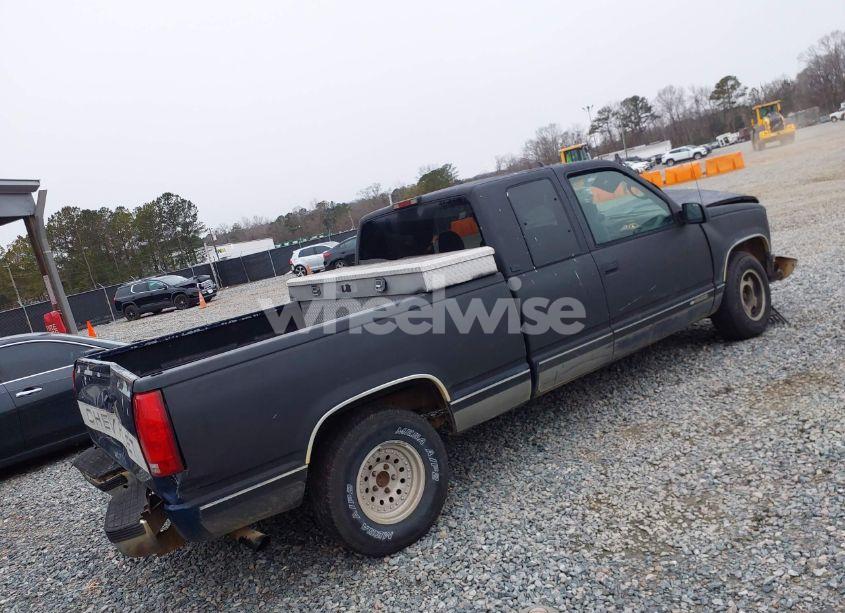 Photo 4 of 1995 Chevrolet Gmt-400 C1500 (VIN 1GCEC19K5SE147685)