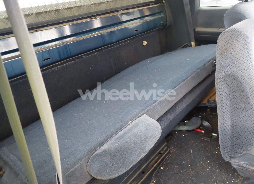 Photo 8 of 1995 Chevrolet Gmt-400 C1500 (VIN 1GCEC19K5SE147685)