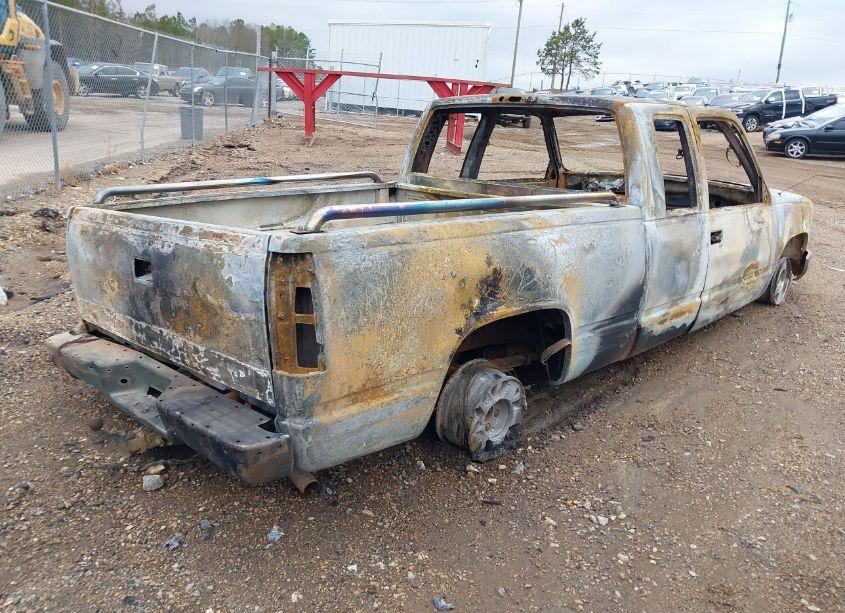 Photo 4 of 1995 Chevrolet Gmt-400 C1500 (VIN 1GCEC19KXSE267899)