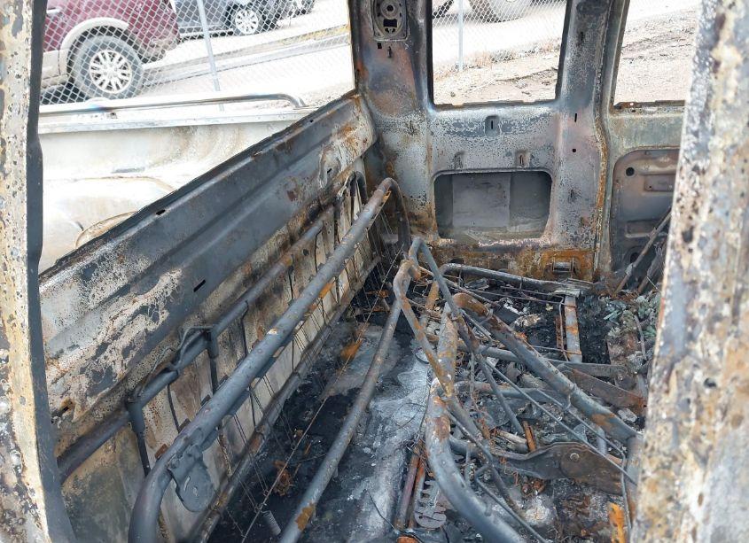 Photo 8 of 1995 Chevrolet Gmt-400 C1500 (VIN 1GCEC19KXSE267899)