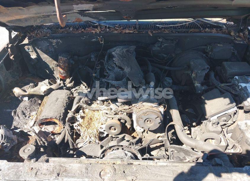 Photo 10 of 1998 Chevrolet C1500 FLEETSIDE (VIN 1GCEC19M0WE209159)