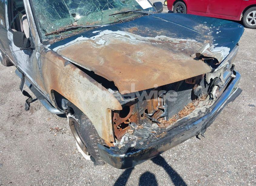 Photo 6 of 1998 Chevrolet C1500 FLEETSIDE (VIN 1GCEC19M0WE209159)