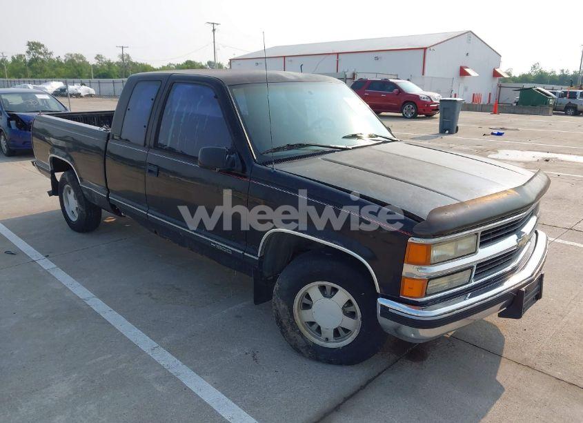 1996 Chevrolet Gmt-400 C1500 (VIN 1GCEC19M1TE140168) main photo
