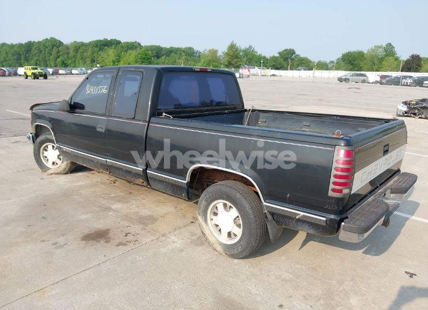 Photo 3 of 1996 Chevrolet Gmt-400 C1500 (VIN 1GCEC19M1TE140168)