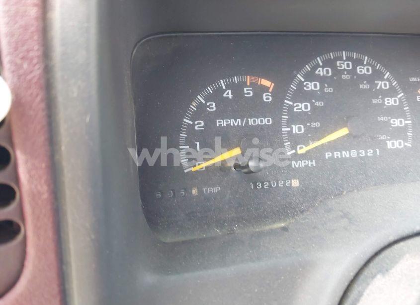 Photo 7 of 1996 Chevrolet Gmt-400 C1500 (VIN 1GCEC19M1TE140168)