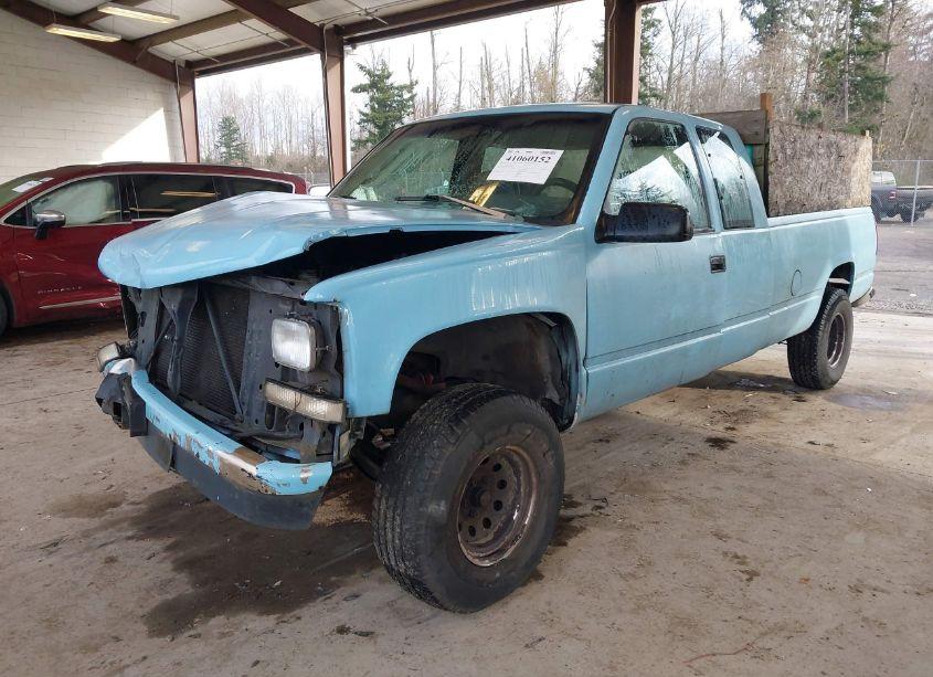 Photo 2 of 1996 Chevrolet Gmt-400 C1500 (VIN 1GCEC19M1TE158511)