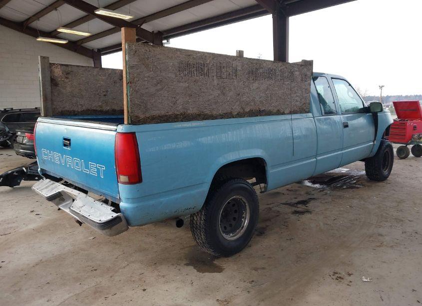 Photo 4 of 1996 Chevrolet Gmt-400 C1500 (VIN 1GCEC19M1TE158511)