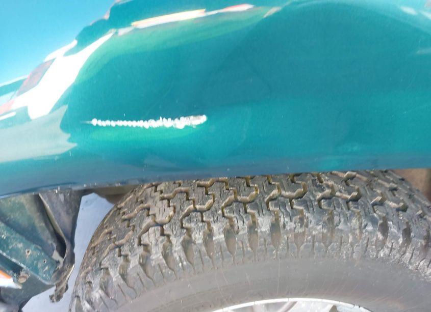 Photo 12 of 1998 Chevrolet C1500 FLEETSIDE (VIN 1GCEC19M3WE152004)