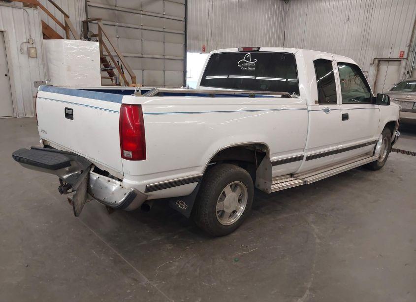 Photo 4 of 1996 Chevrolet Gmt-400 C1500 (VIN 1GCEC19M5TE118450)