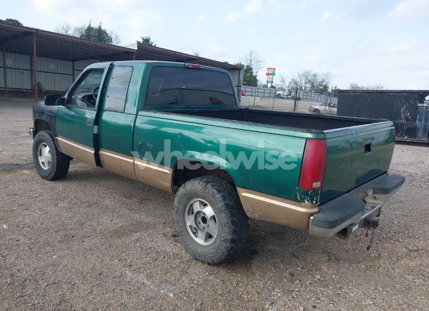 Photo 3 of 1999 Chevrolet C1500 LS (VIN 1GCEC19R0XR110573)