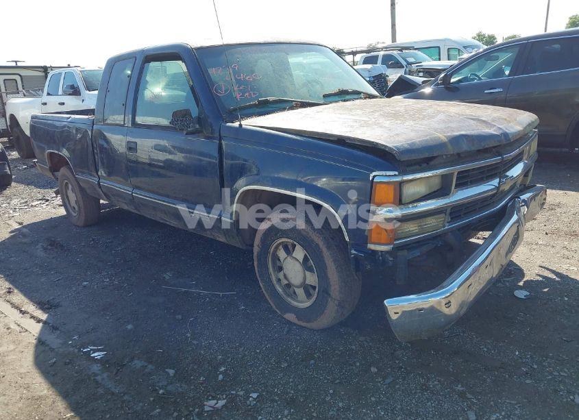 1996 Chevrolet Gmt-400 C1500 (VIN 1GCEC19R2TE224298) main photo