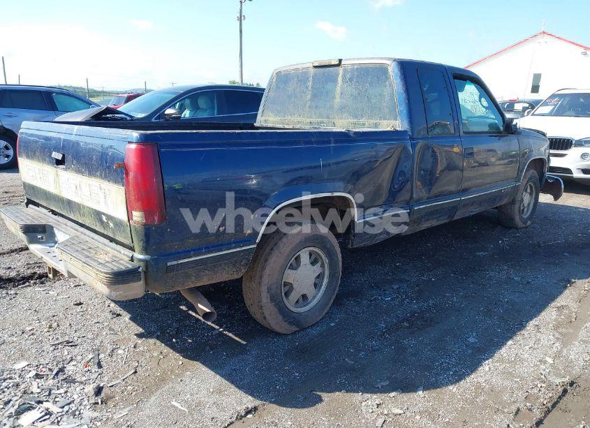 Photo 4 of 1996 Chevrolet Gmt-400 C1500 (VIN 1GCEC19R2TE224298)
