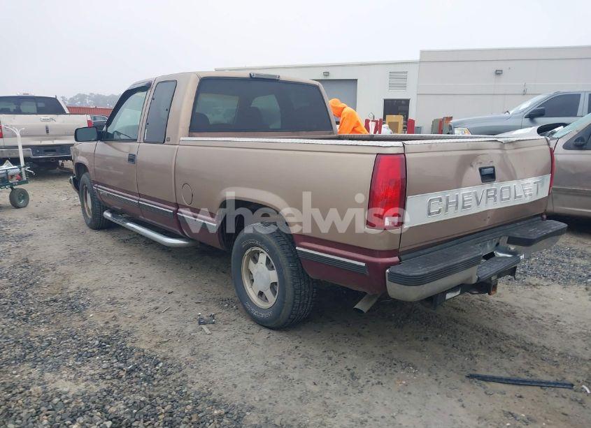 Photo 3 of 1997 Chevrolet C1500 FLEETSIDE (VIN 1GCEC19R2VE226183)